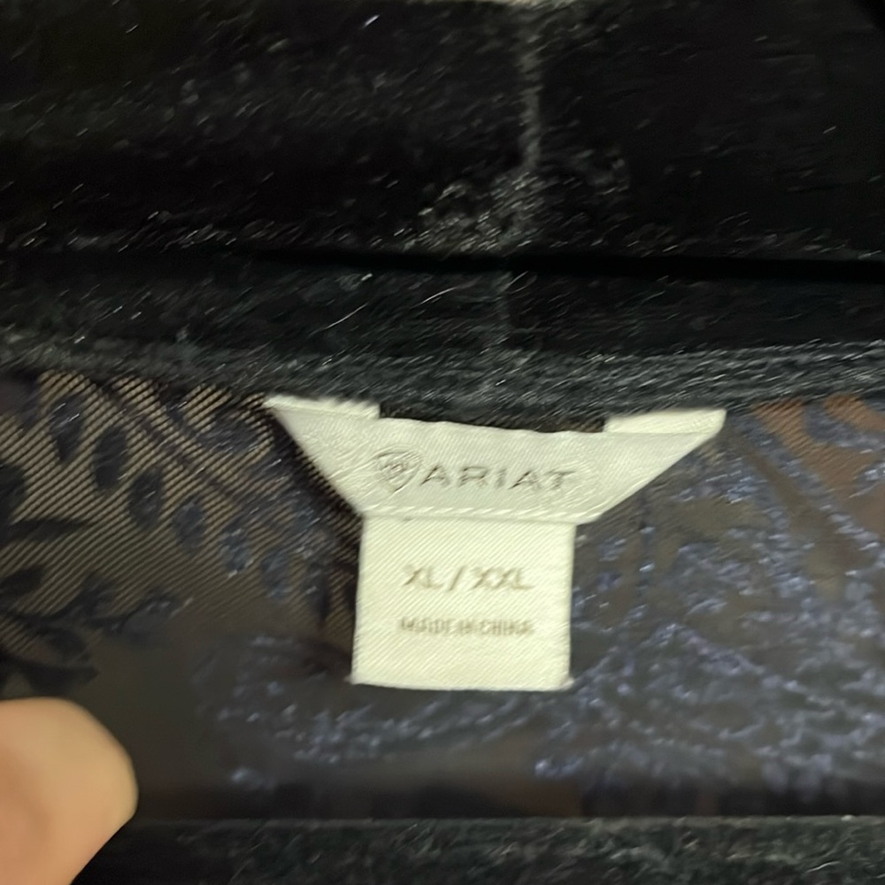 NWOT- Ariat Blue and Black Sheer Kimono with intricate blue velvet pattern - Picture 2 of 5